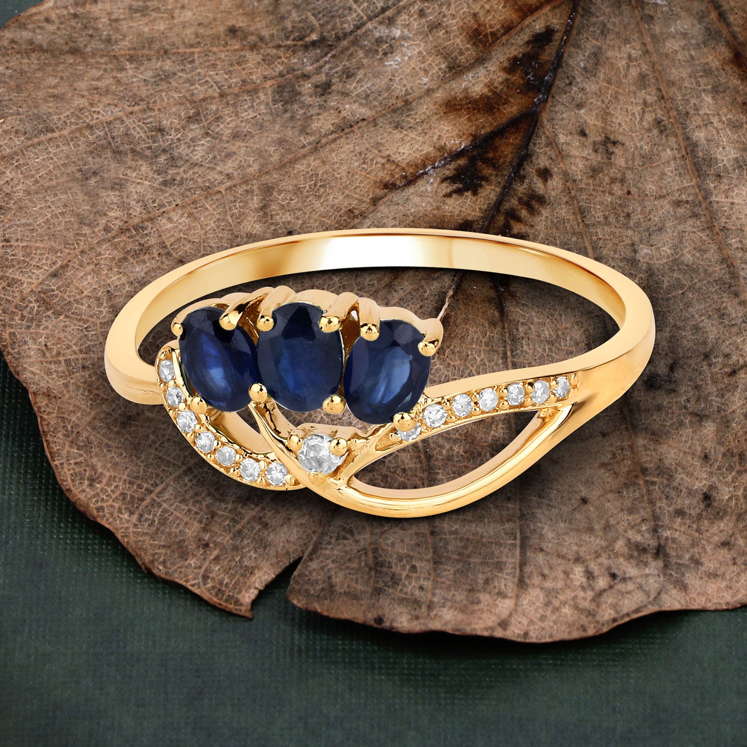 0.65 Carat Genuine Blue Sapphire and White Diamond 14K Yellow Gold Ring